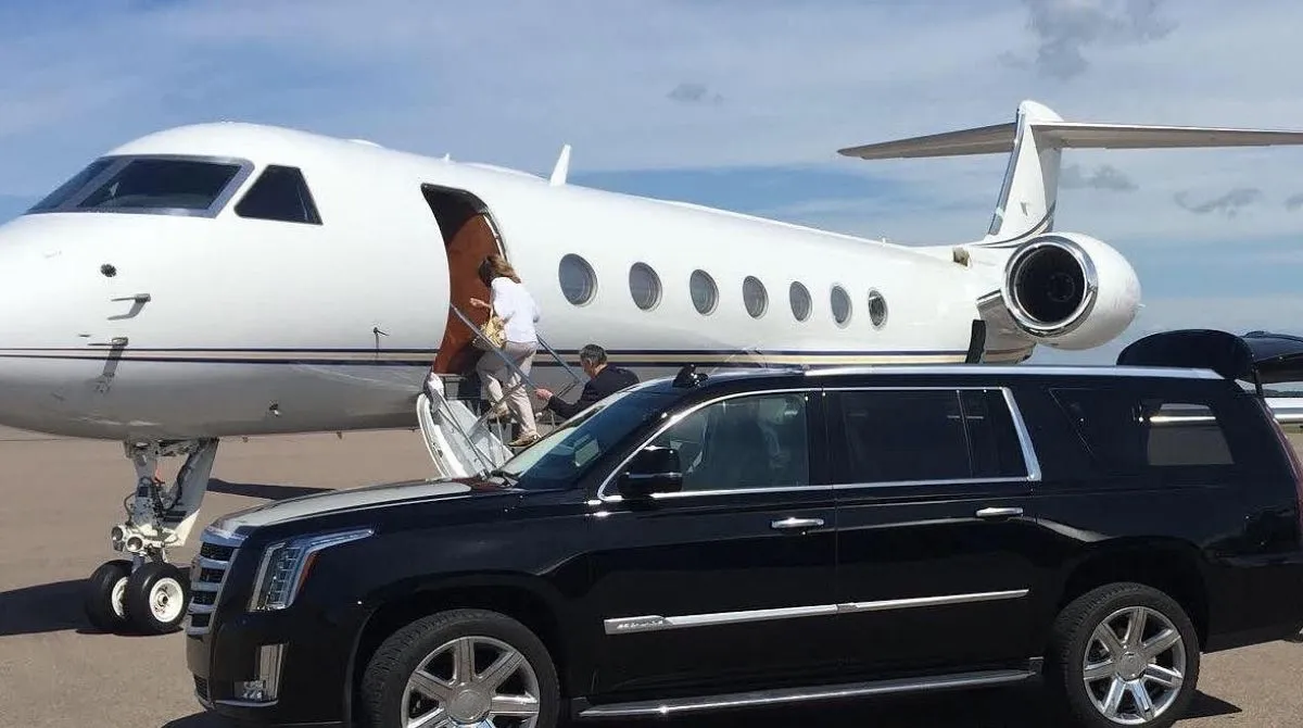 The Benefits of Booking an Airport Limo Early 1 Airport Limo